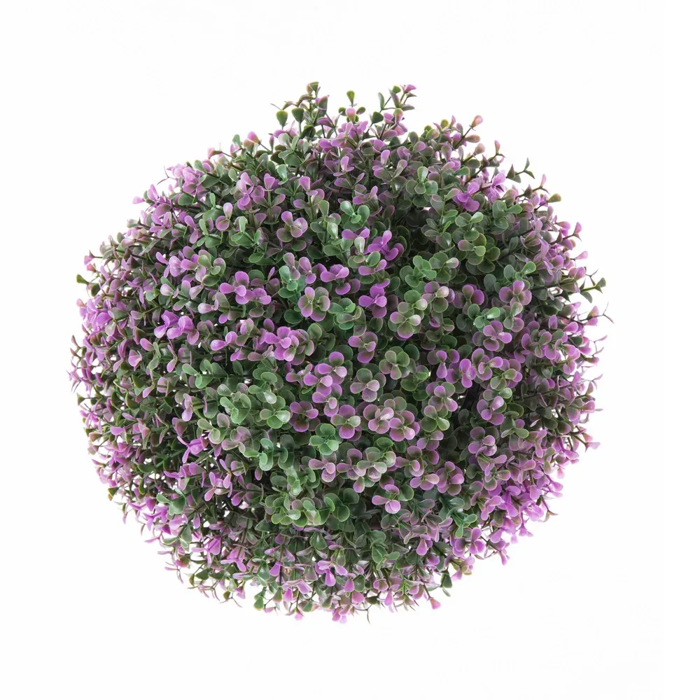 Bola boj para jardin con flores de lavanda